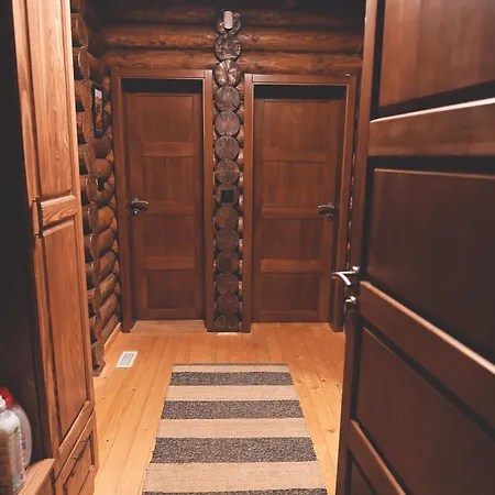 Majina Kuca Case de vacanță Cerevic