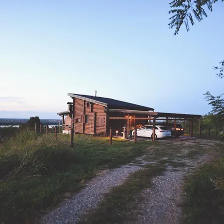 Case de vacanță Majina Kuca Cerevic