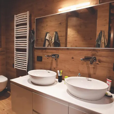 Majina Kuca Case de vacanță